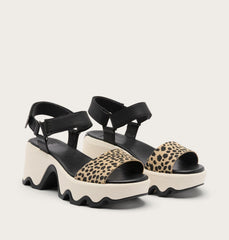 Kinetic™ Aura Y-Strap Women's Sandal - Black, Snow 2