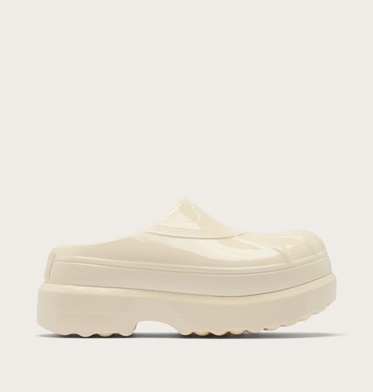 Caribou™ Clog Lux Women's Shoe - Honey White, Sea Salt
